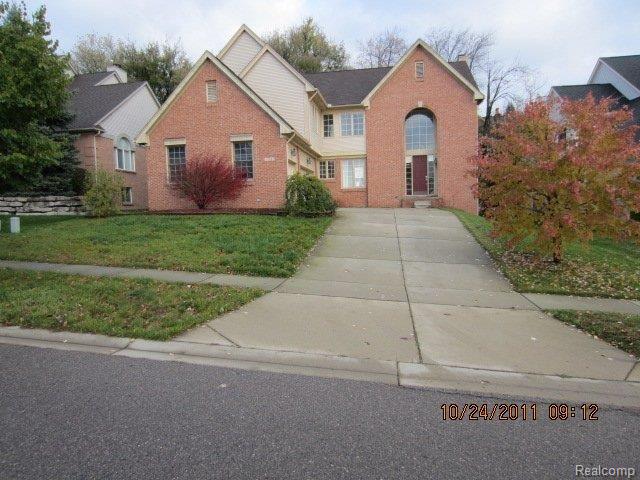 1329 Kentfield Drive Rochester, MI 48307 - Photo 1 of 25 IMG_0288