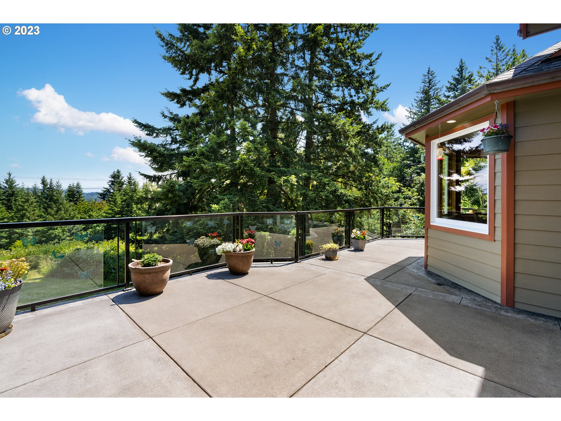 10534 Southeast Vradenburg Road Happy Valley, OR 97086 - Photo 27 of 39 a view of a terrace
