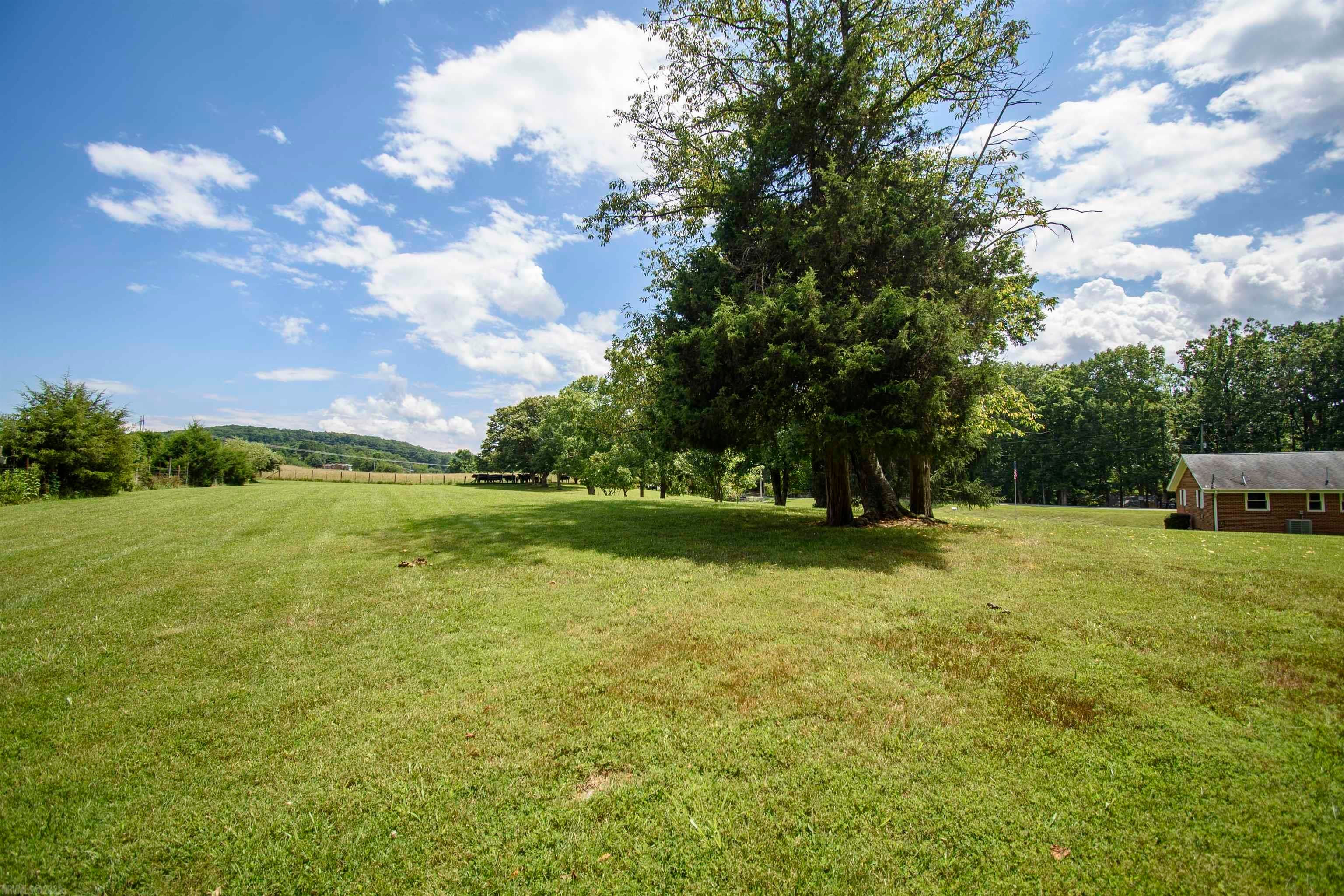 4350 Burma Road Radford, VA 24141 - Photo 10 of 45 Gallery Image 10