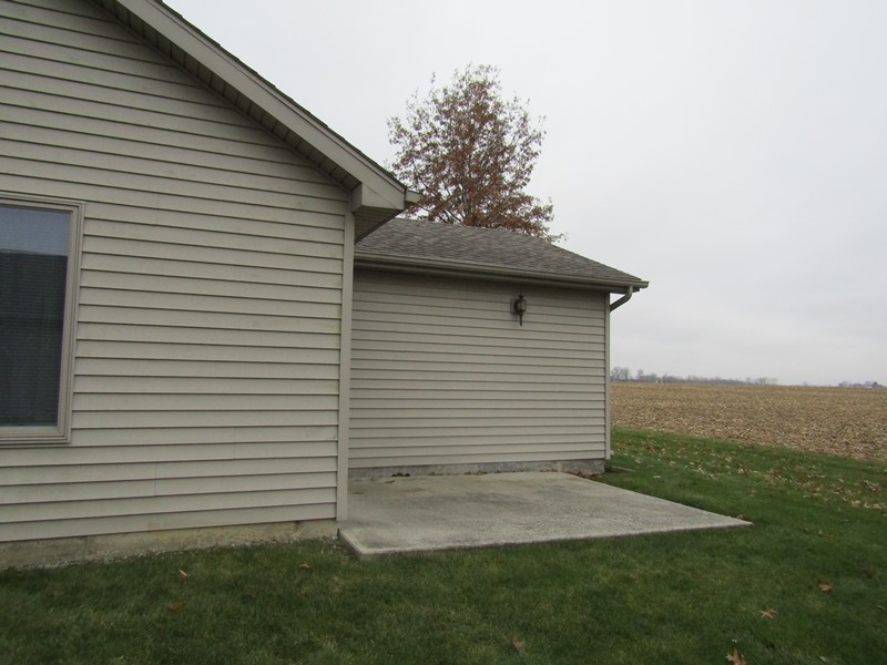 1130 Oak Grove Place Decatur, IN 46733 - Photo 5 of 16