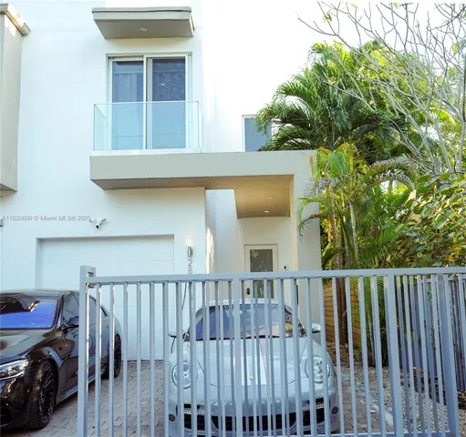 $1,499,000 | 2836 West Trade Avenue, Unit 2836, Miami, FL 33133