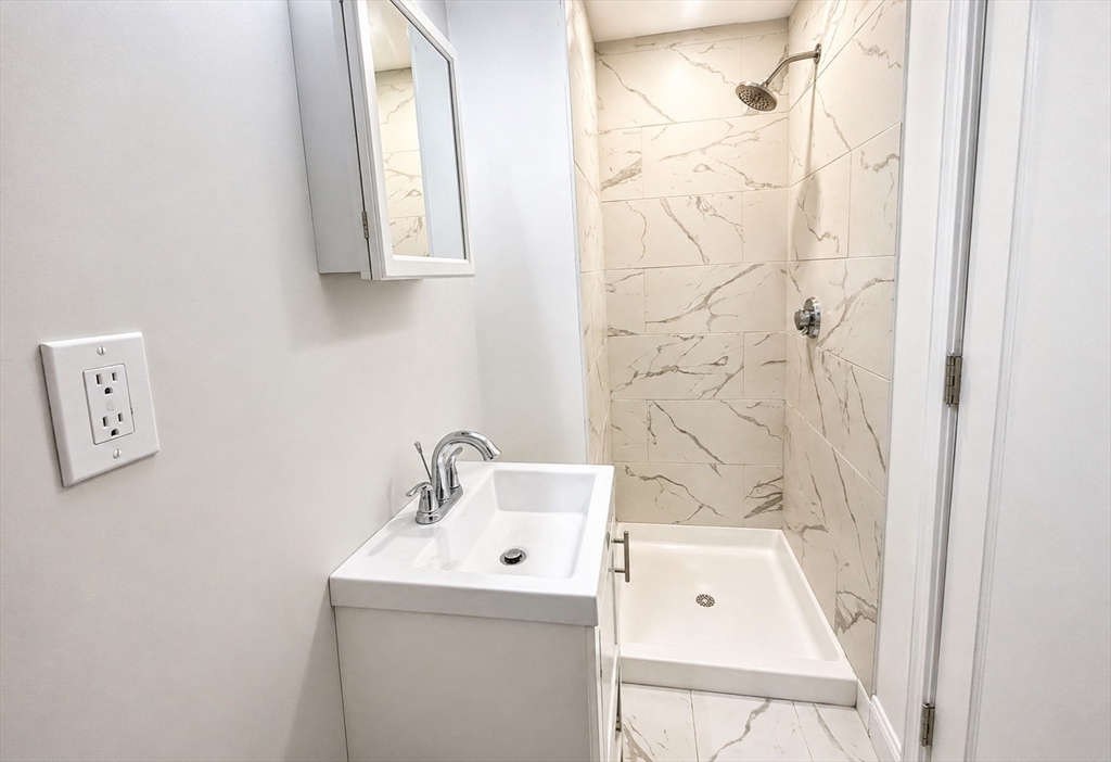 303 Carter Street, Unit 1 Chelsea, MA 02150 - Photo 4 of 7