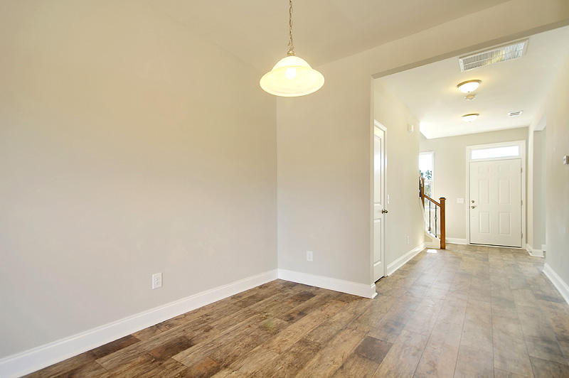 7752 Montview Road North Charleston, SC 29418 - Photo 5 of 50 Dining Area