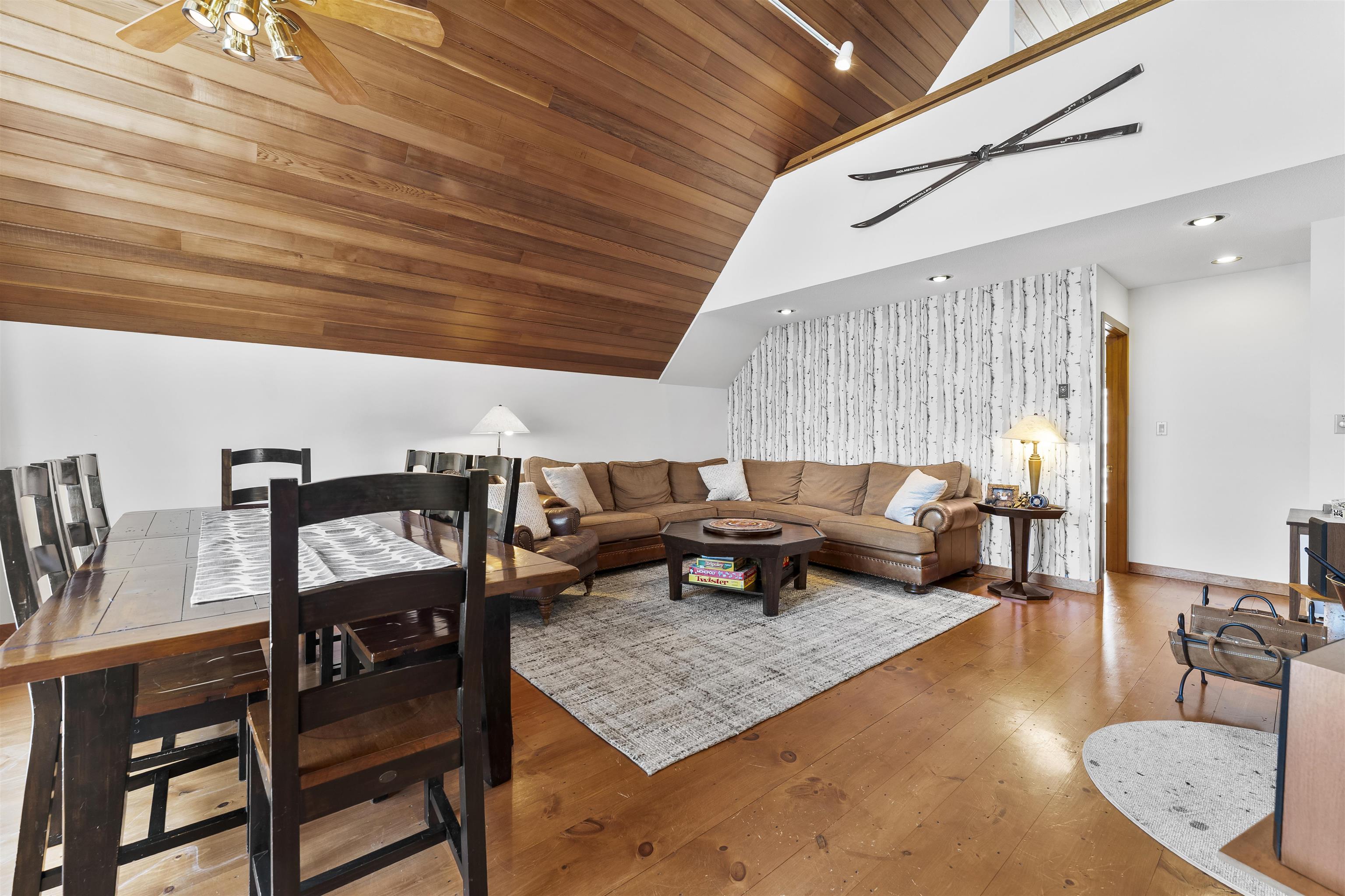 11 Roundtree Road Winhall, VT 05340 - Photo 11 of 43