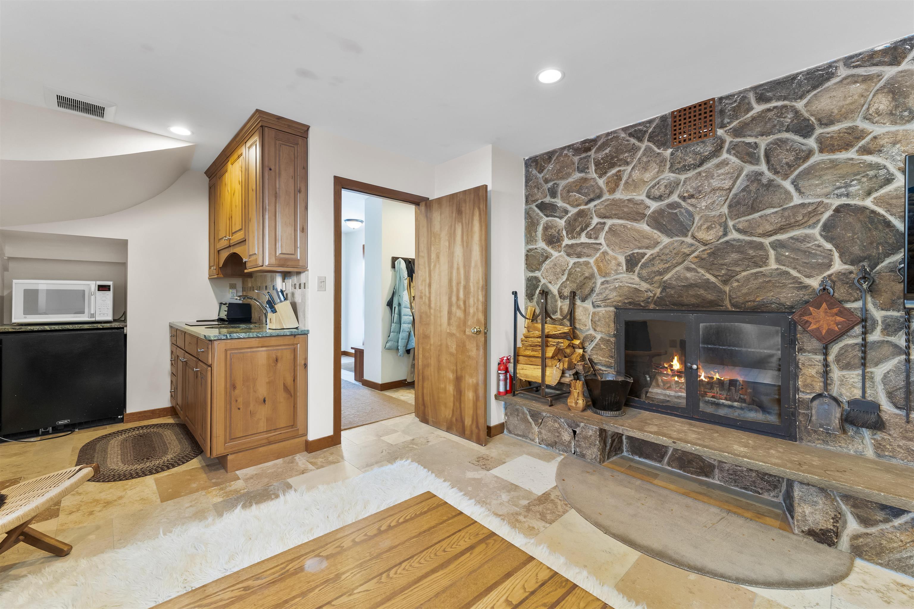 11 Roundtree Road Winhall, VT 05340 - Photo 23 of 43