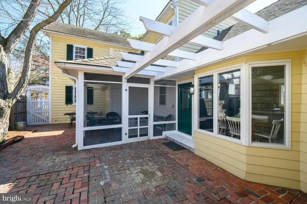$865,000 | 106 South Queen Street, Chestertown, MD 21620