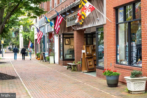 $865,000 | 106 South Queen Street, Chestertown, MD 21620