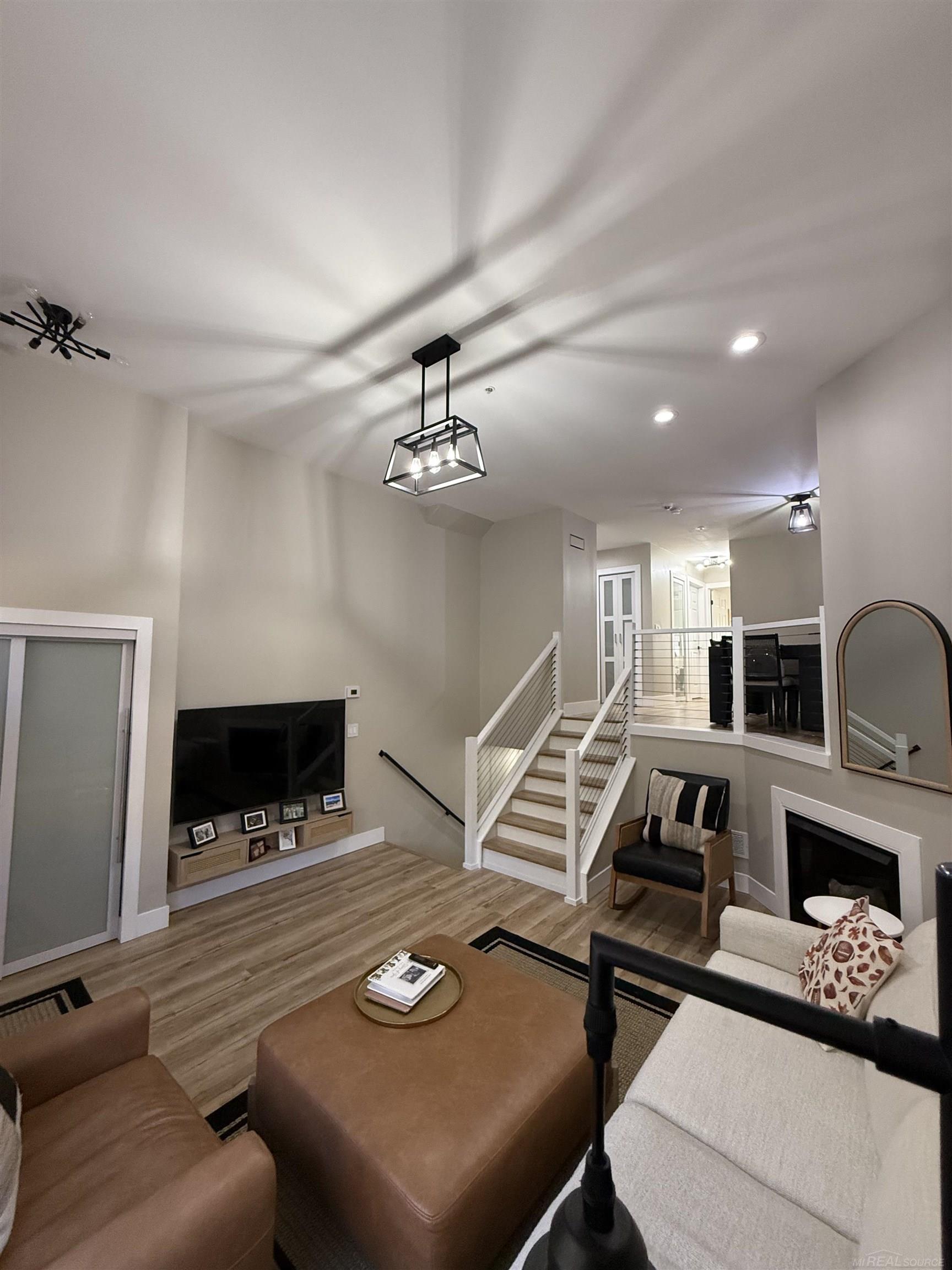 16888 Farmington Road Livonia, MI 48154 - Photo 10 of 28 Gallery Image 10