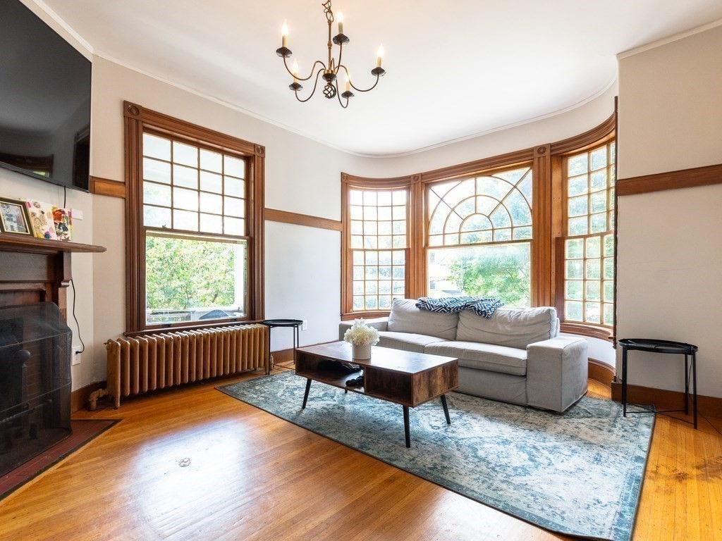 9 Farragut Road Swampscott, MA 01907 - Photo 4 of 27 Gallery Image 4