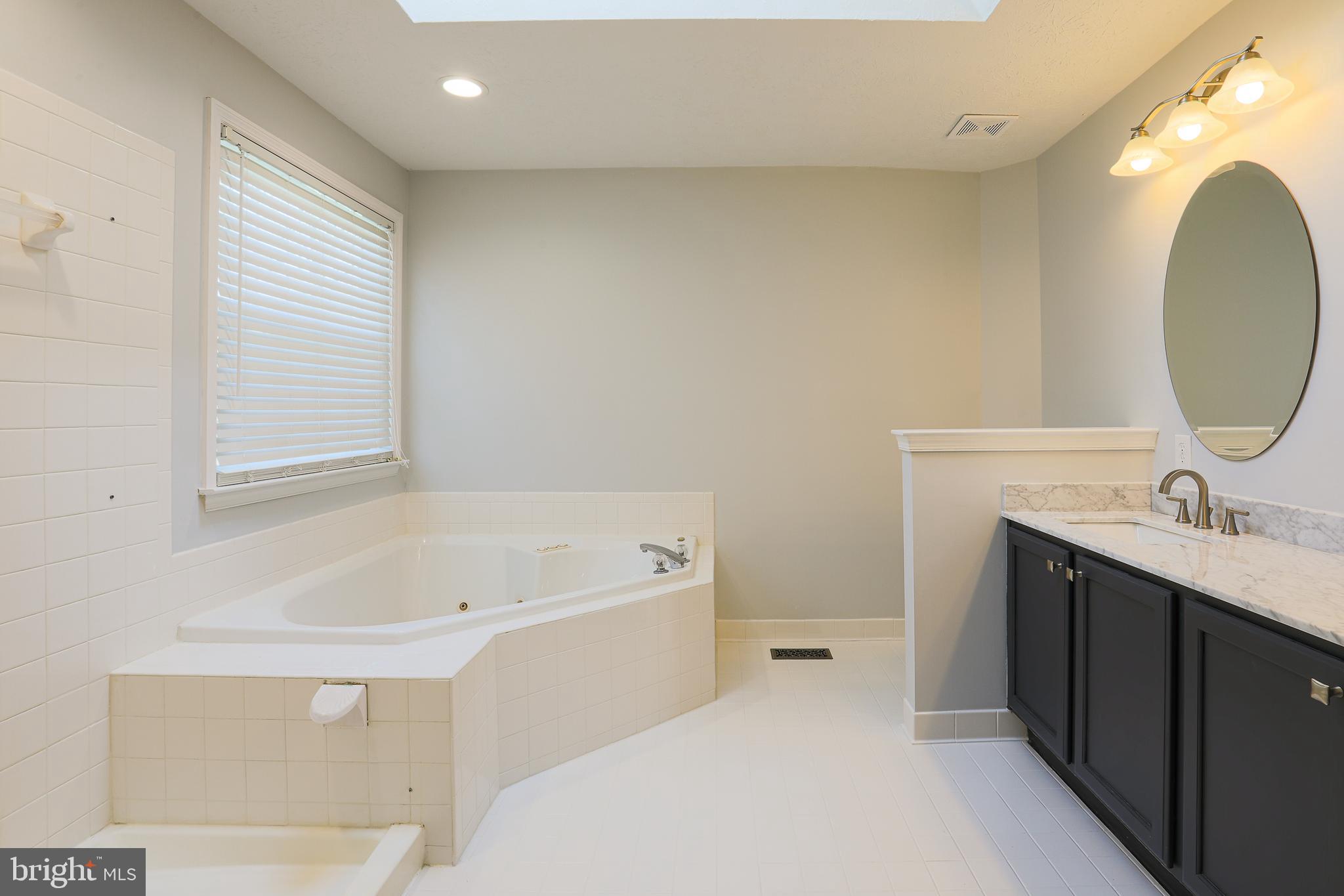 14 Dovefield Road Perry Hall, MD 21128 - Photo 27 of 56 Primary Bath