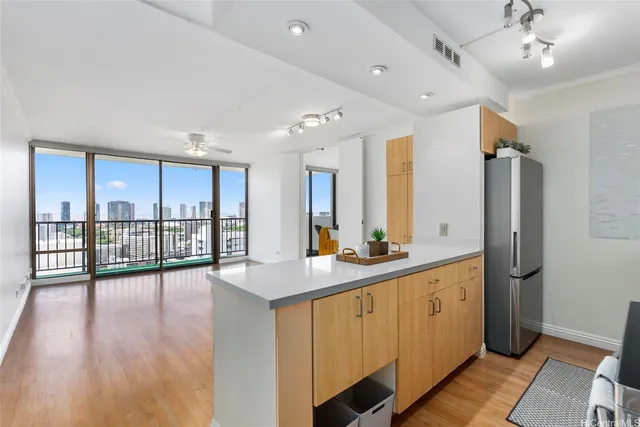 $415,000 | 1201 Wilder Avenue, Unit 2404, Honolulu, HI 96822