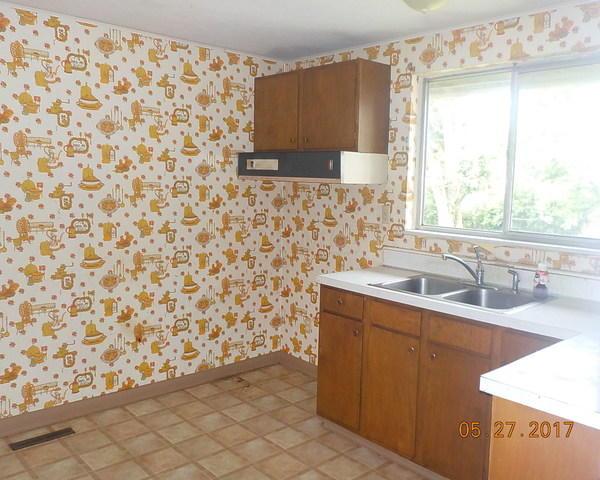 3815 Adell Road Columbus, OH 43228 - Photo 8 of 11 Gallery Image 8