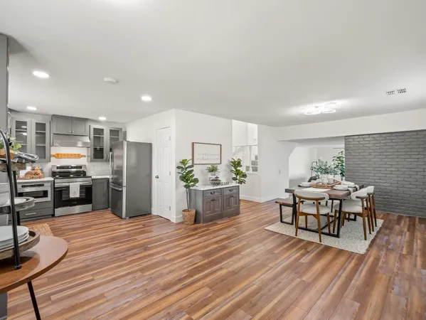 $499,999 | 4785 East Washington Avenue, Fresno, CA 93702