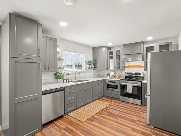 $499,999 | 4785 East Washington Avenue, Fresno, CA 93702