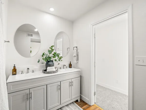 $499,999 | 4785 East Washington Avenue, Fresno, CA 93702