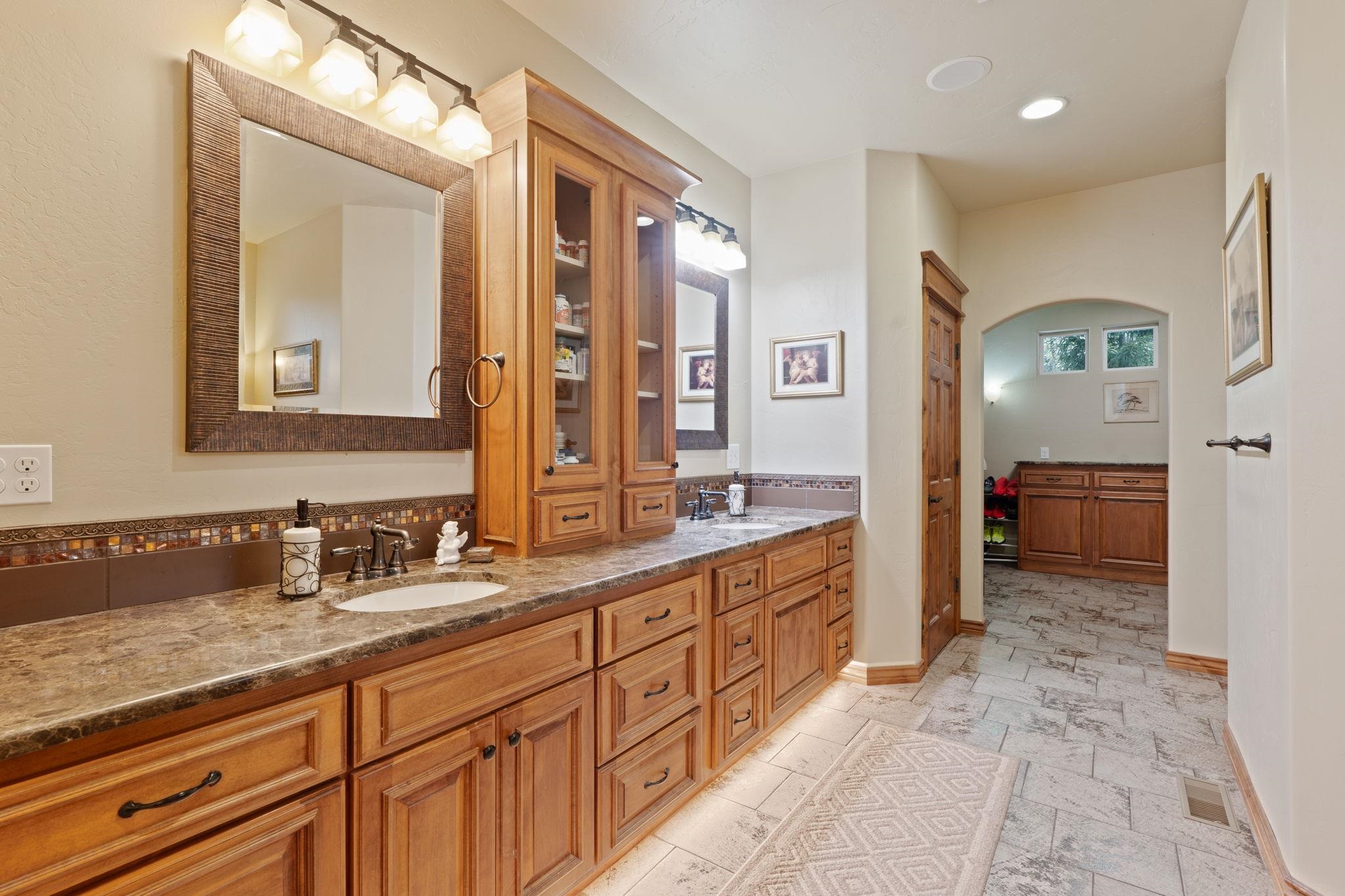 7526 North Cedar Road Spokane, WA 99208 - Photo 5 of 49 Gallery Image 5