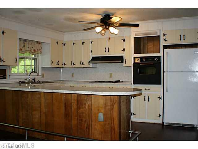 1948 Helmstetler Road Lexington, NC 27295 - Photo 4 of 16 Kitchen.