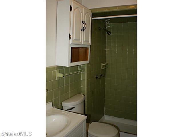 1948 Helmstetler Road Lexington, NC 27295 - Photo 6 of 16 Master Bath/Spa.