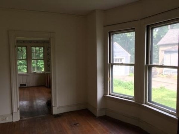 64 Lyman Road Northampton, MA 01060 - Photo 10 of 23 Gallery Image 10