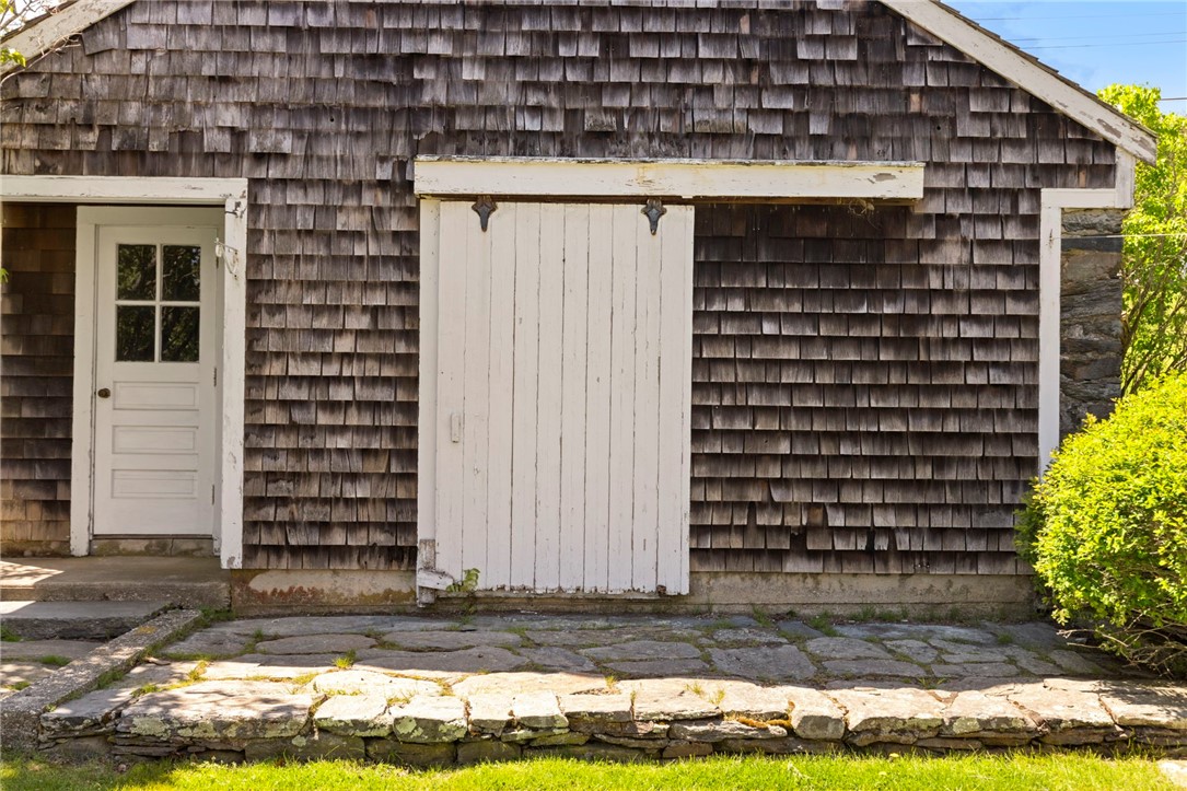 6 Baldwin Road Middletown, RI 02842 - Photo 48 of 50