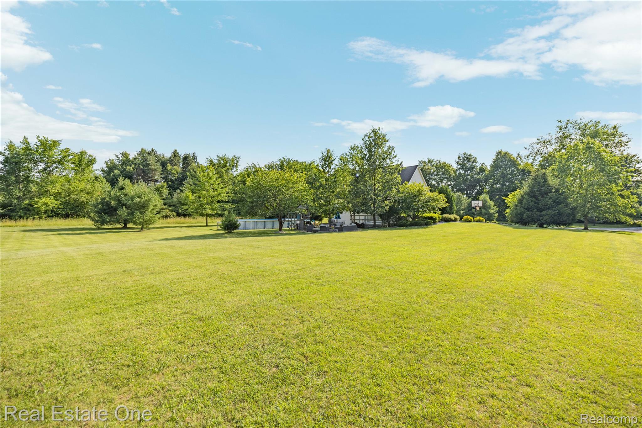 9210 Hickory Ridge Road Holly, MI 48442 - Photo 7 of 73 9210 Hickory Ridge - OnDemand Pix Photography (66).jpg