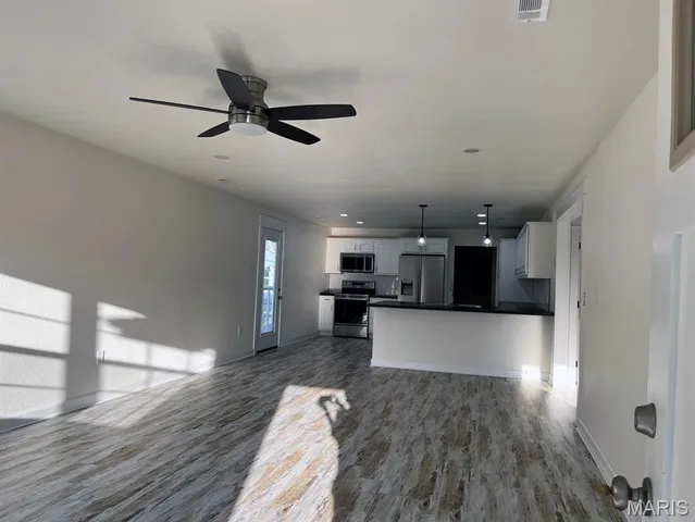 $225,500 | 121 South Poplar Street, Dexter, MO 63841