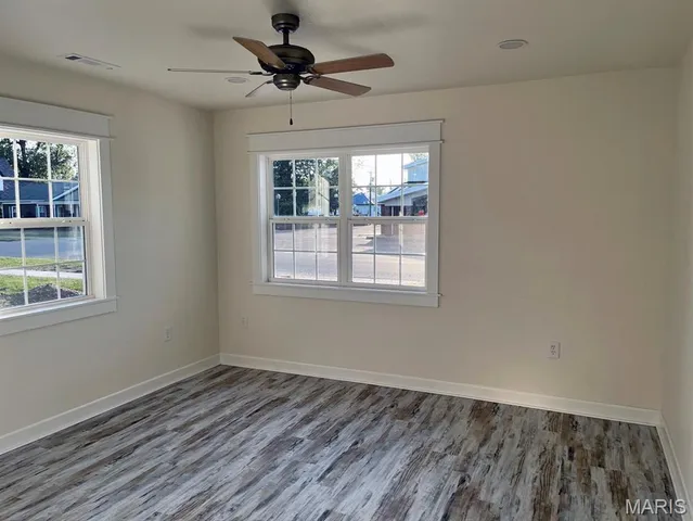 $225,500 | 121 South Poplar Street, Dexter, MO 63841