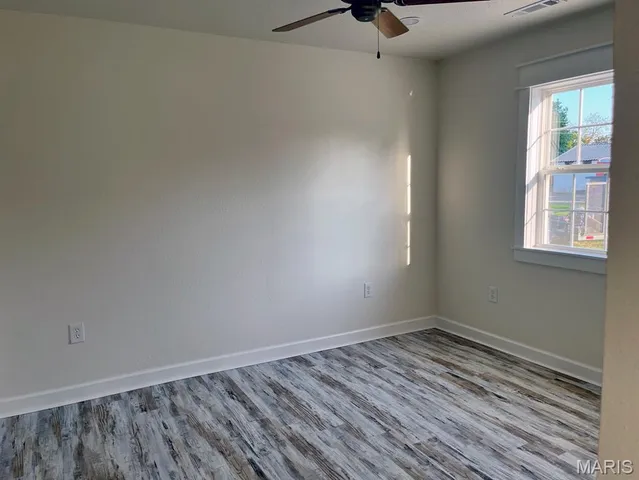 $225,500 | 121 South Poplar Street, Dexter, MO 63841