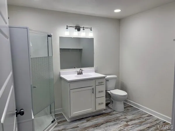 $204,900 | 121 South Poplar Street, Dexter, MO 63841