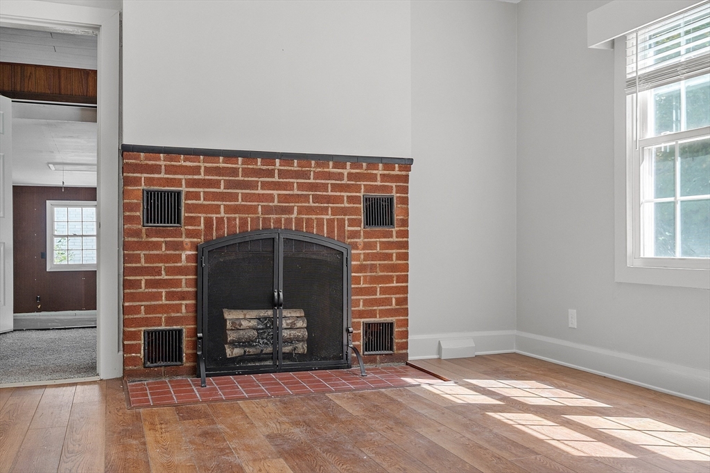 1178 Northfield Road Lunenburg, MA 01462 - Photo 15 of 40