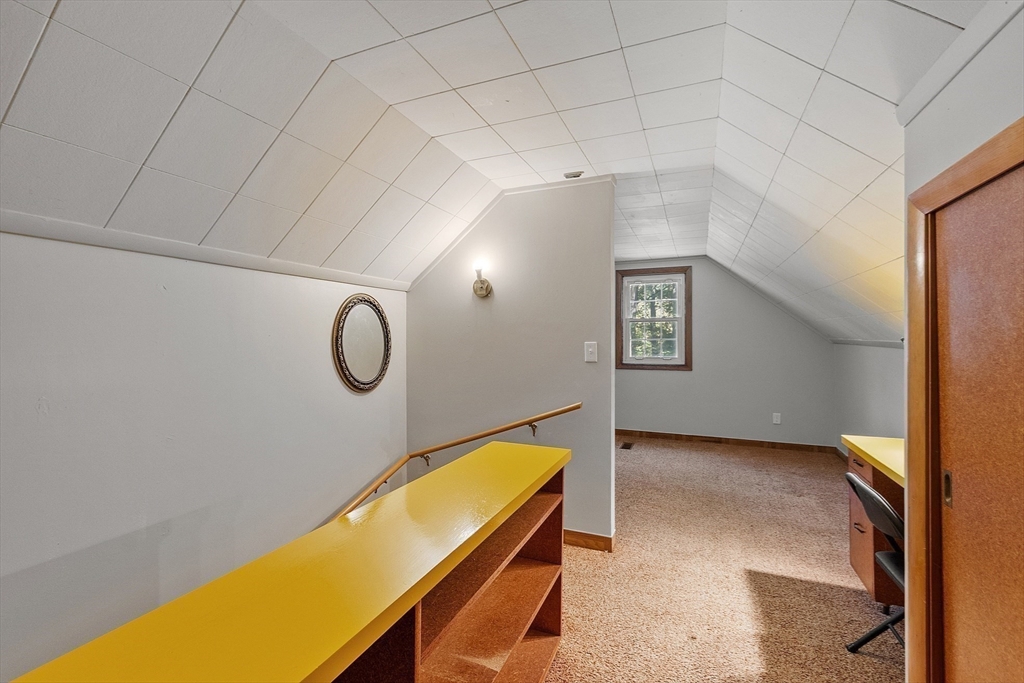 1178 Northfield Road Lunenburg, MA 01462 - Photo 25 of 40