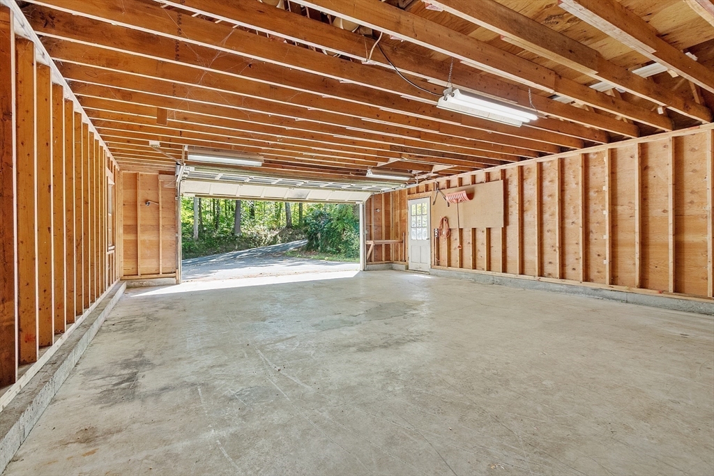 1178 Northfield Road Lunenburg, MA 01462 - Photo 33 of 40