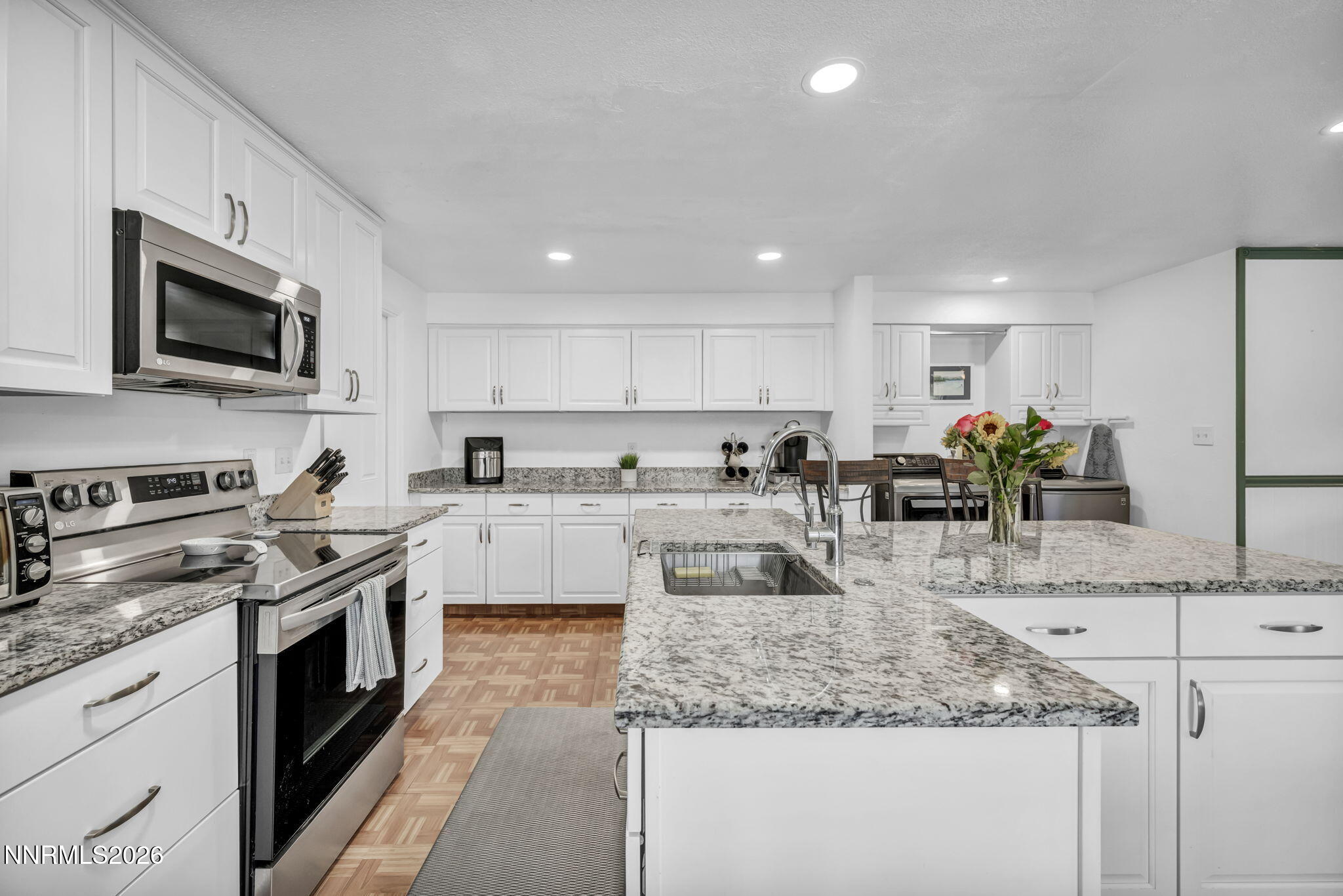 2705 Valley View Drive Reno, NV 89506 - Photo 15 of 73 47-web-or-mls-2705-valley-view-dr