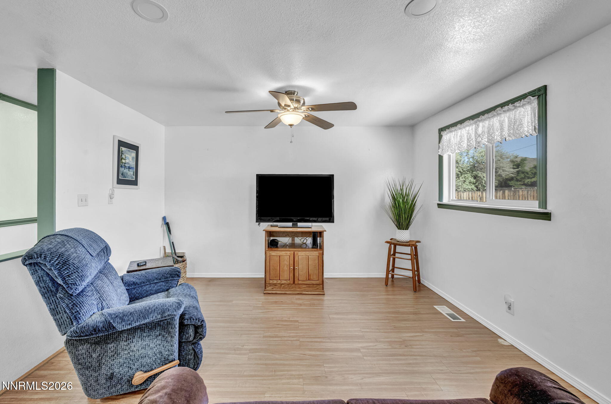 2705 Valley View Drive Reno, NV 89506 - Photo 10 of 73 42-web-or-mls-2705-valley-view-dr