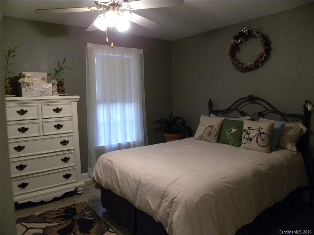 309 Quinn Road Clover, SC 29710 - Photo 14 of 18 Gallery Image 14