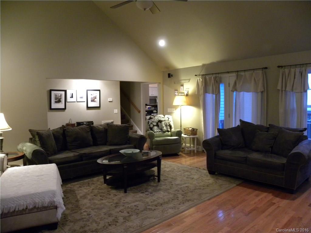 309 Quinn Road Clover, SC 29710 - Photo 10 of 18 Gallery Image 10