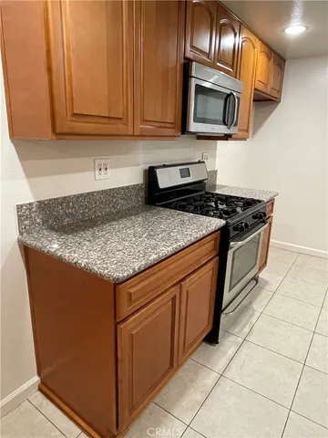 $1,695 | 6141 Marbrisa Avenue, Unit D, Huntington Park, CA 90255