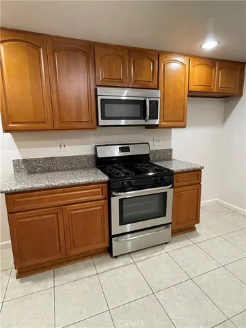 $1,695 | 6141 Marbrisa Avenue, Unit D, Huntington Park, CA 90255