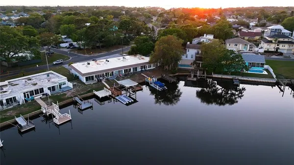 $175,000 | 595 Westwinds Drive, Palm Harbor, FL 34683