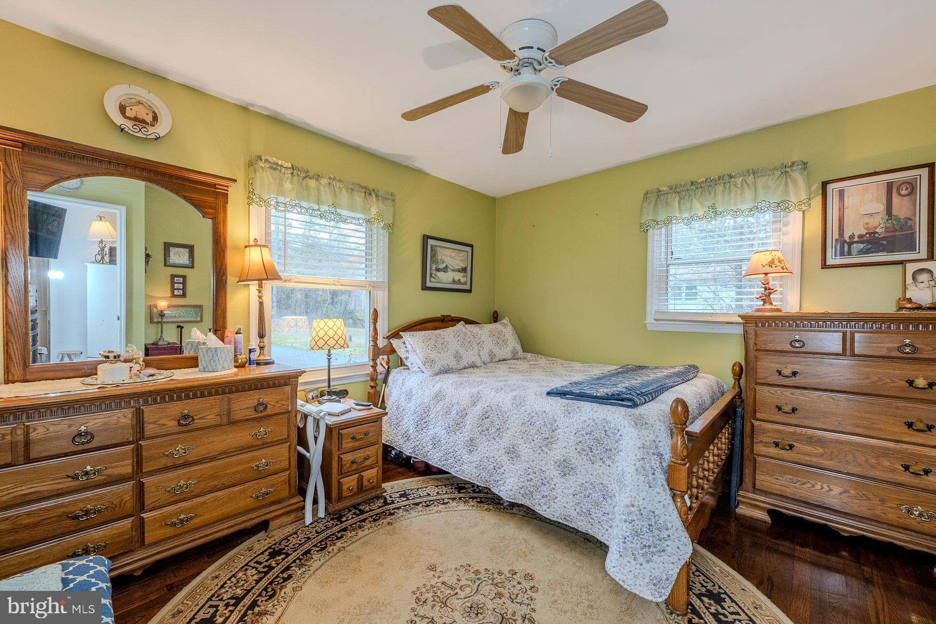 7988 Blooms Road Manassas, VA 20111 - Photo 18 of 34 Gallery Image 18