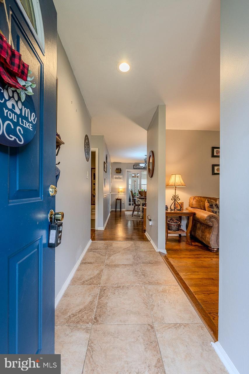 7988 Blooms Road Manassas, VA 20111 - Photo 5 of 34 Gallery Image 5
