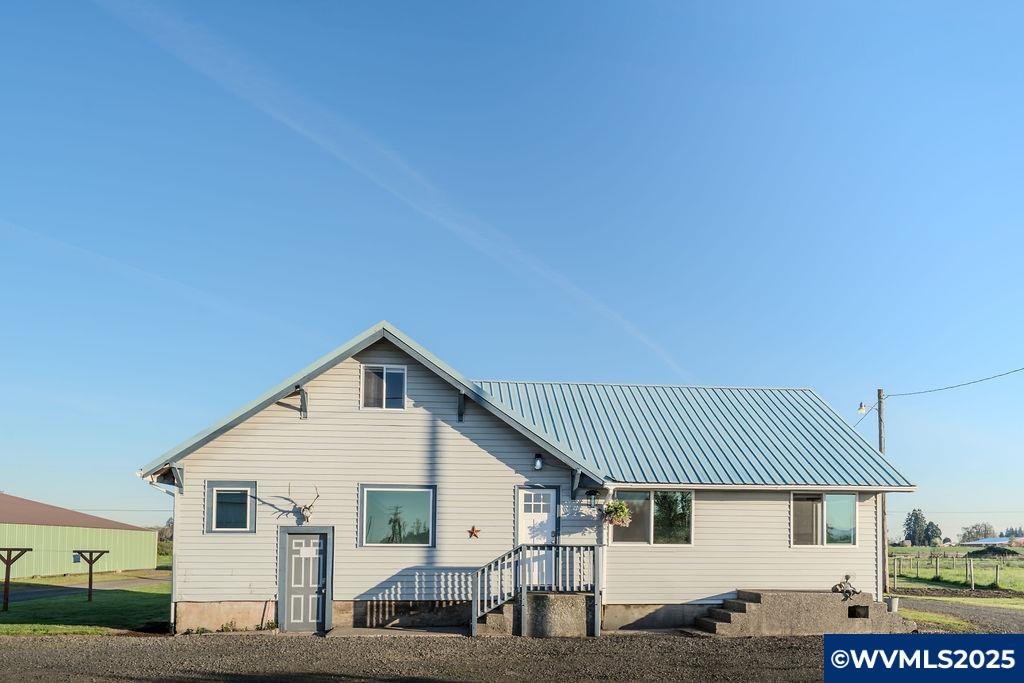 8668 Stayton Road Southeast Turner, OR 97392 - Photo 4 of 42