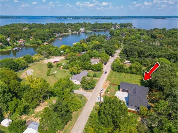 $480,000 | 1313 Kanakoa Drive, Tool, TX 75143