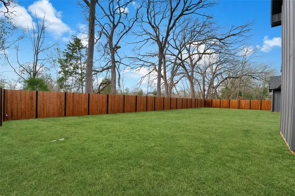 $480,000 | 1313 Kanakoa Drive, Tool, TX 75143