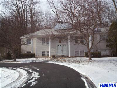 10344 Lower Huntington Road Roanoke, IN 46783 - Photo 2 of 13