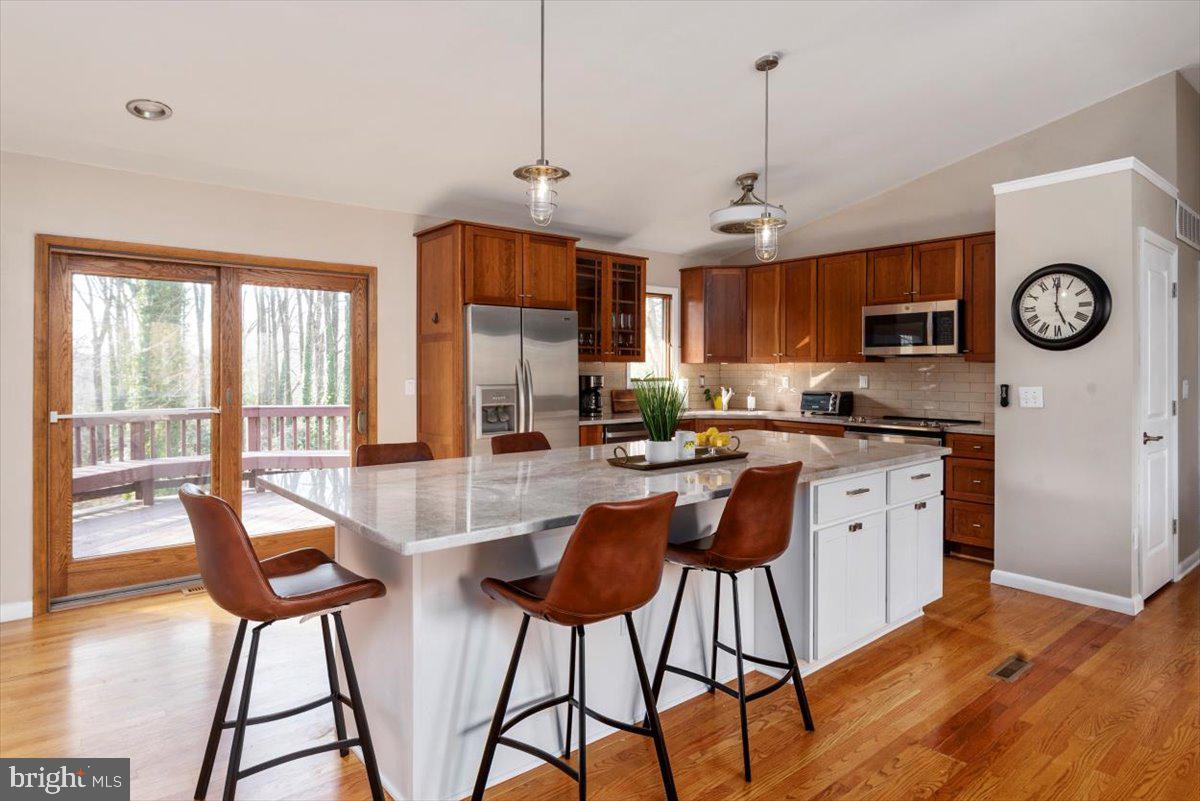 649 Shore Acres Road Arnold, MD 21012 - Photo 8 of 30 Gallery Image 8