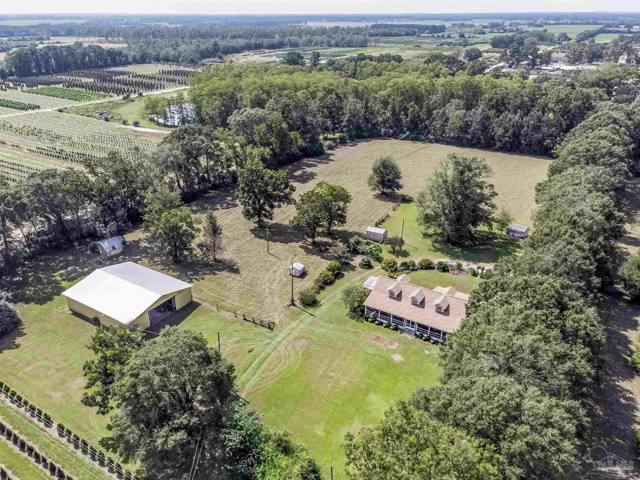 6101 Southridge Road Milton, FL 32570 - Photo 3 of 40 Gallery Image 3