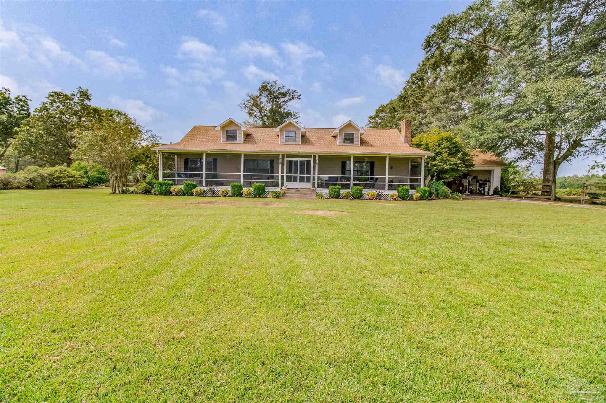 6101 Southridge Road Milton, FL 32570 - Photo 4 of 40 Gallery Image 4
