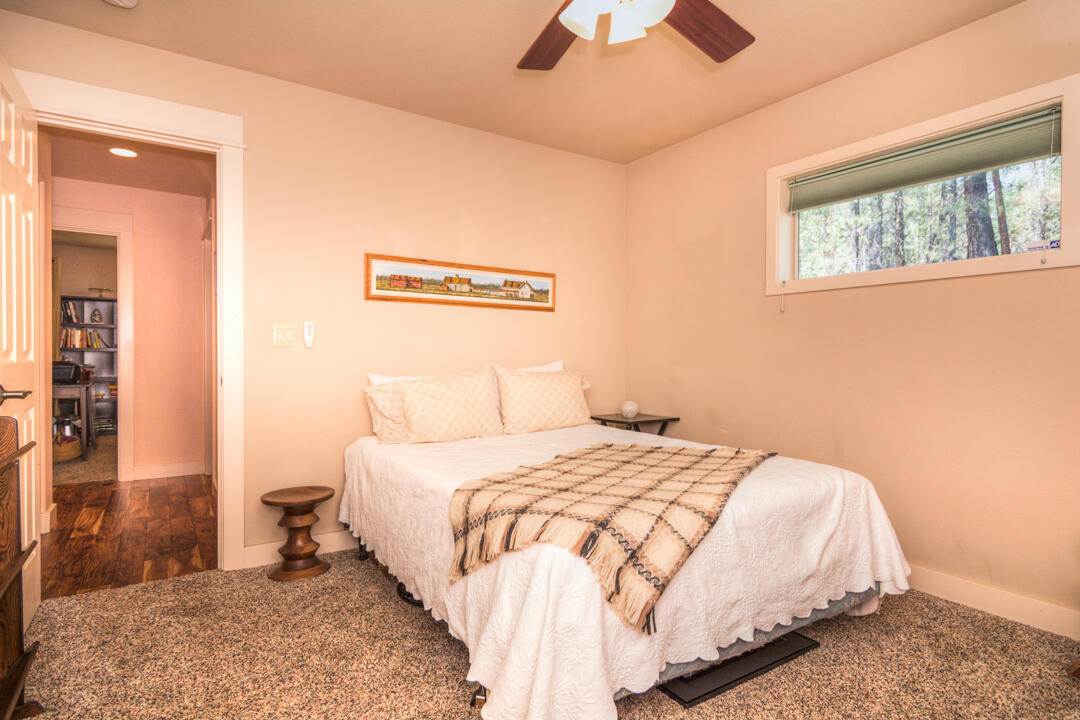 17065 Azusa Road Bend, OR 97707 - Photo 25 of 37 17065 Azusa Rd. Bend, OR 97707