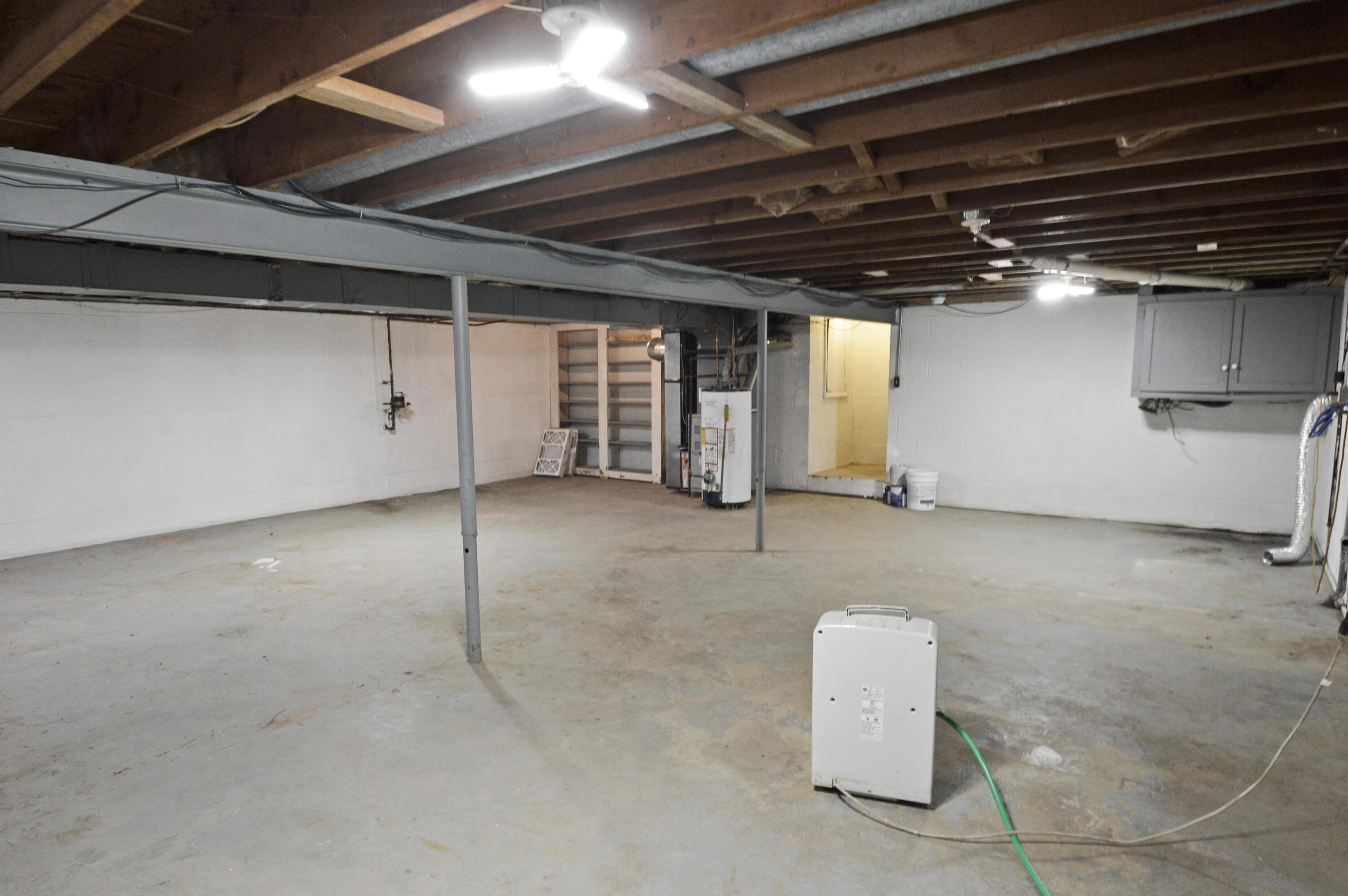 5138 Roberts Road Hilliard, OH 43026 - Photo 32 of 35 Basement 2